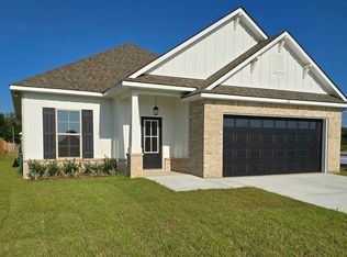 101 Autumn Row, Broussard, LA 70518