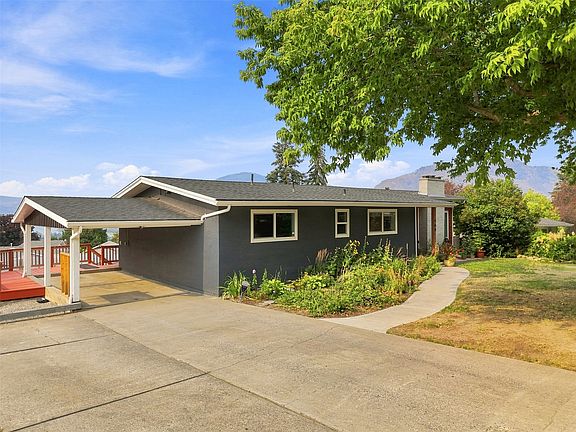2nd image of 468 Grandview Ter