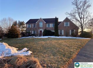 1135 Sherwood Dr, Laurys Station, PA 18059