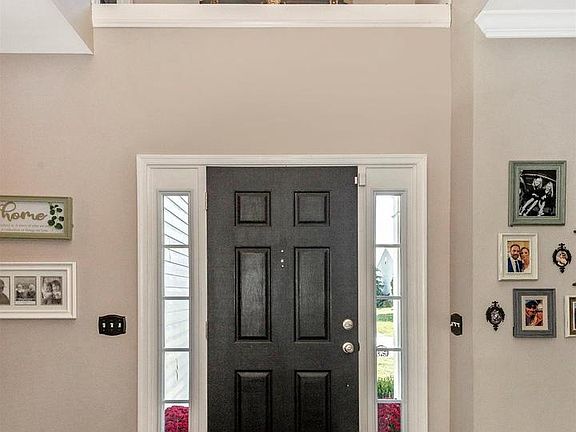4th image of 11401 Woodbridge Ct