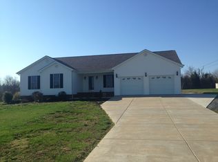 178 Hunters Ln, Calvert City, KY 42029
