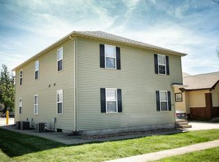 1515 3rd St, Charleston, IL 61920