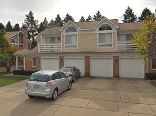 1145 Courtland Dr, Buffalo Grove, IL