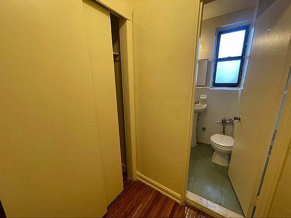 4th image of 7210 37th Ave APT 507