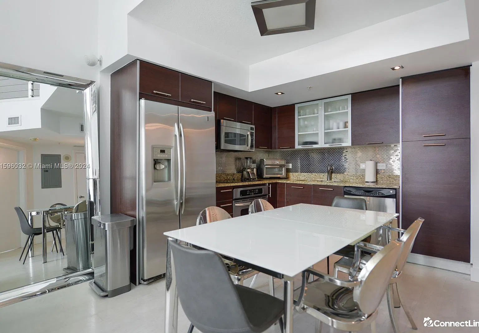 2 bed, 2.0 bath, $4,440 — Photo 2