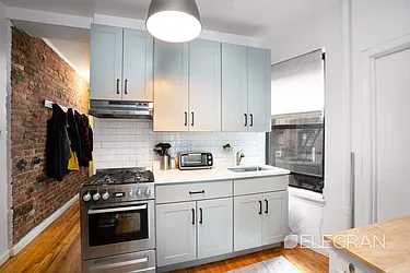 Rented by (Legacy) Elegran