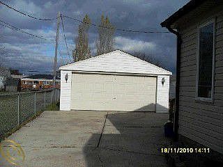 3rd image of 21519 Saint Gertrude St