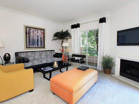 3rd image of 6024 Crape Myrtle Ct