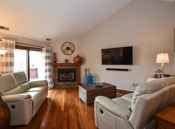 2nd image of 6433 Pine Cone Dr APT 4