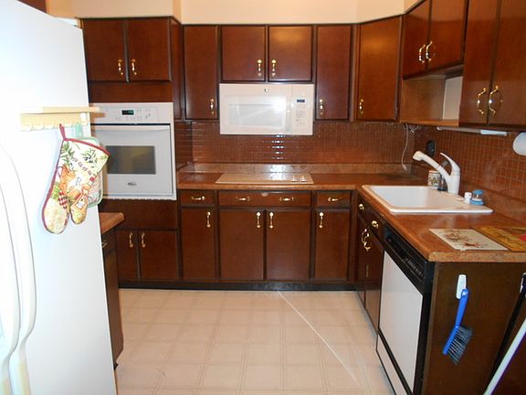 5th image of 6707 Pershing Ct