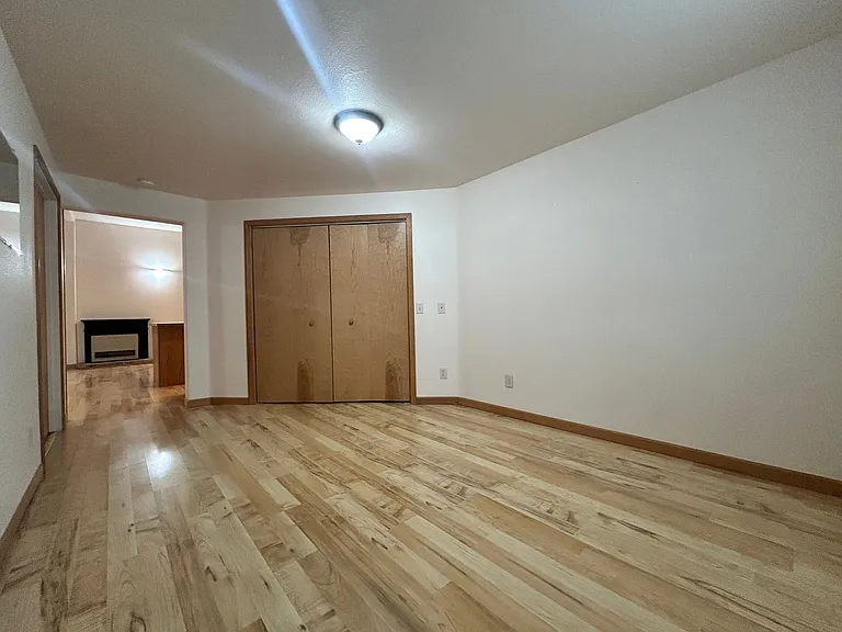 118 Kent Ln — Photo 11