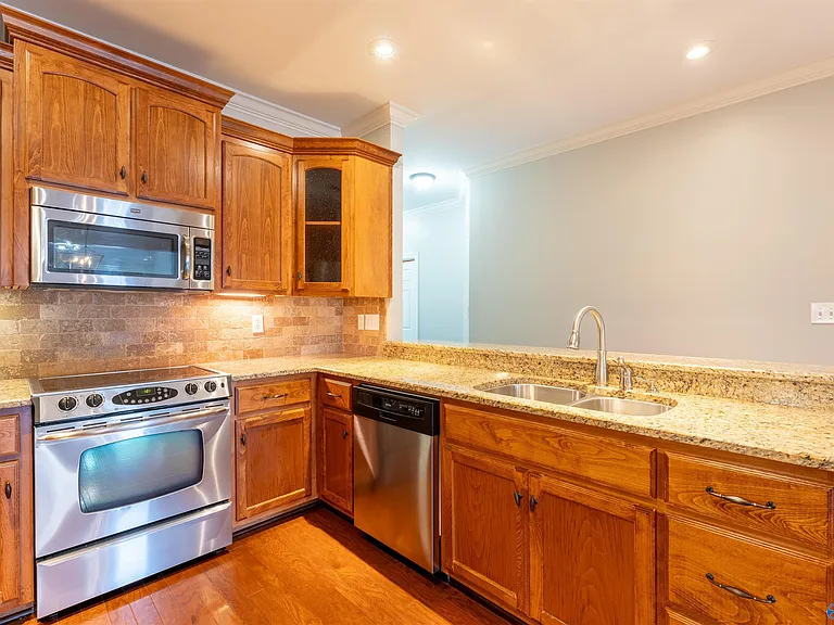 525 W Mossyleaf Dr SW — Photo 27
