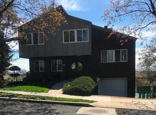 110 Overlook Ave, Staten Island, NY 10304