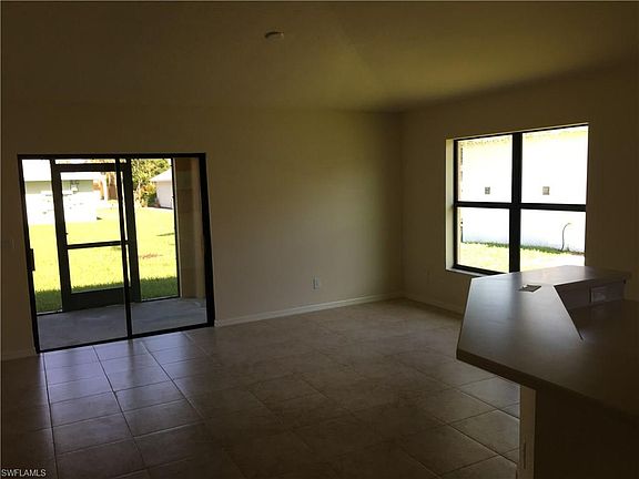5th image of 618 SE 13th Ct