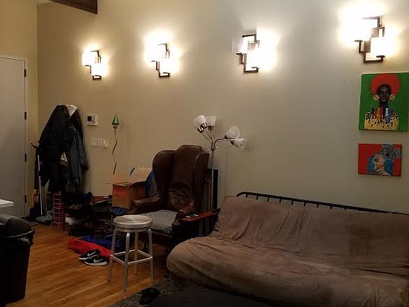 5th image of 142 Graham Ave #1A
