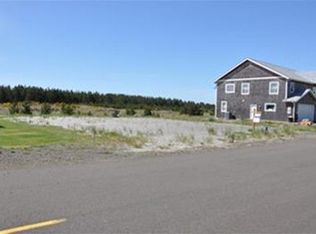 219 19th St NW, Long Beach, WA 98631