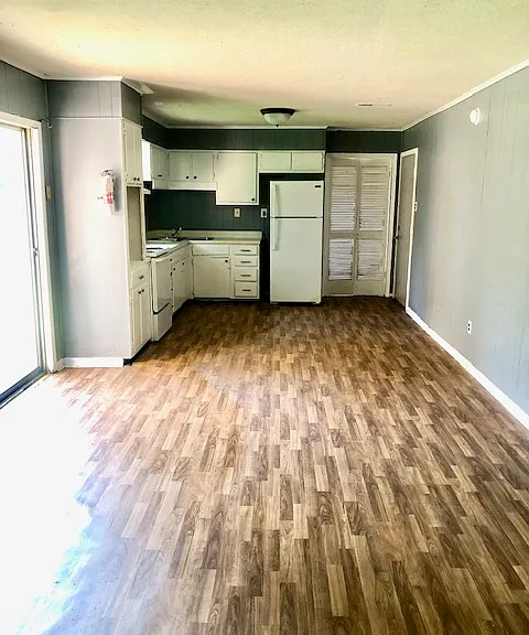 2661 Green Tee Rd — Photo 3