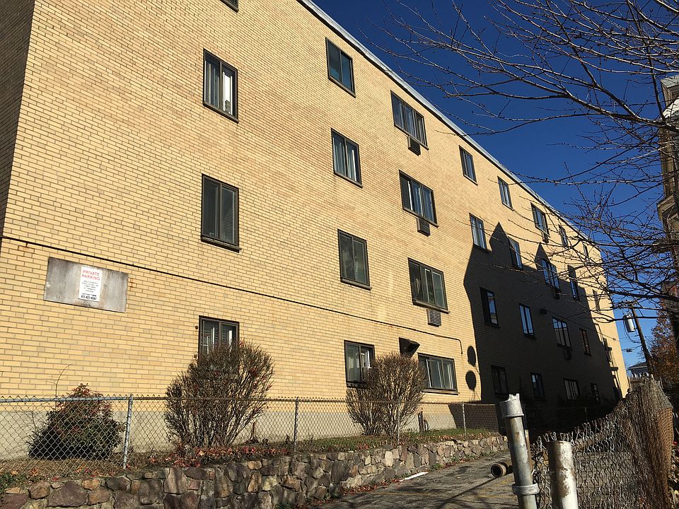 2nd image of 46 Adams St APT B8