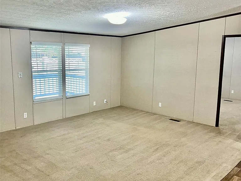 24418 Tree Ln — Photo 5