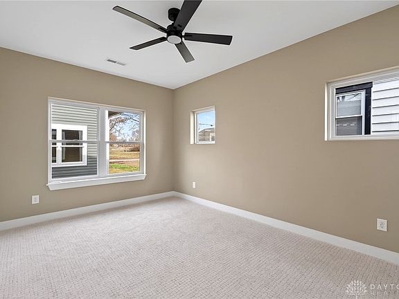 5th image of 1131 W 2nd St