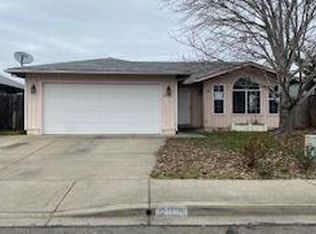 2160 SW Bridge St, Grants Pass, OR 97526