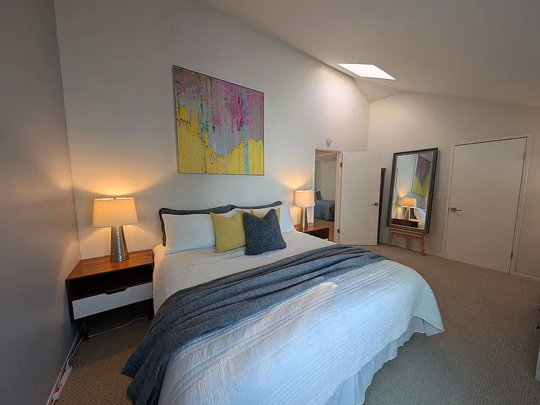 2nd floor Master Bedroom