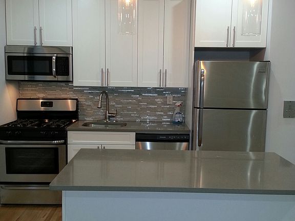 3rd image of 1115 45th Ave APT 1D
