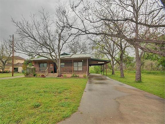 2nd image of 345 Pecan Grove Ln