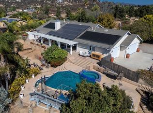 337 Woodmeadow Ln, Ramona, CA 92065