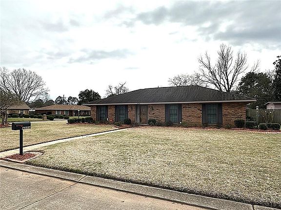 2nd image of 4214 Pecan Dr
