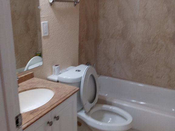 5th image of 1176 W 13th St