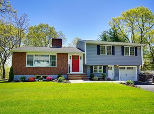 26 Hartford Rd, Arlington, MA 02474