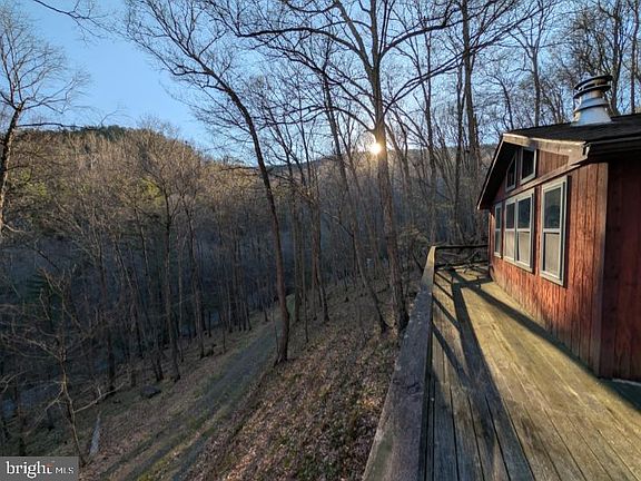 4th image of 1453 Dry Run Rd