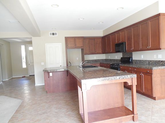 4th image of 26531 Mahonia Way