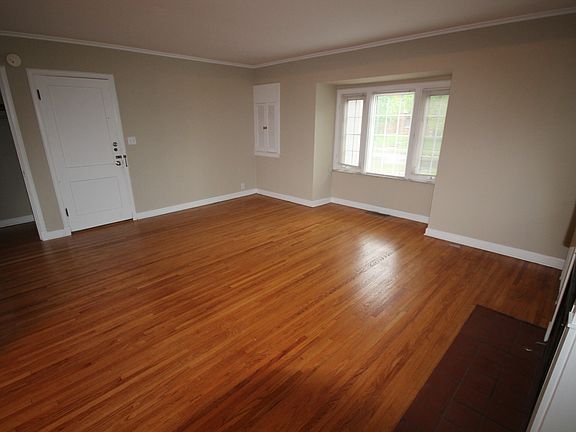 5th image of 1786 King Ave APT D