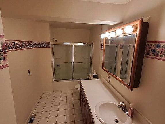 5th image of 311 Mosely Ave