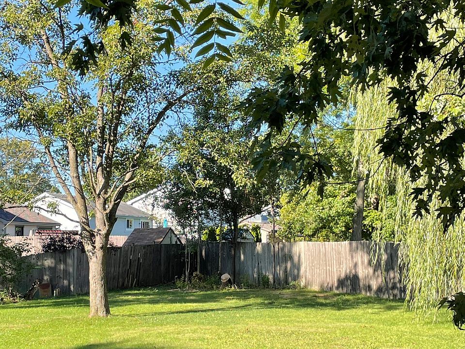 Beautiful backyard, perfect for relaxing!