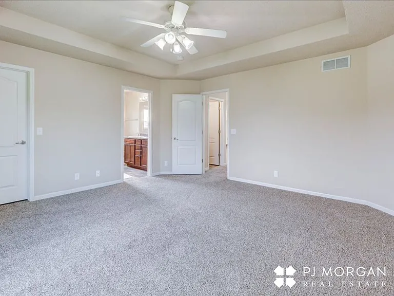18726 Birchwood Ave — Photo 17