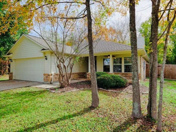 12609 Dover Dr, Montgomery, TX 77356