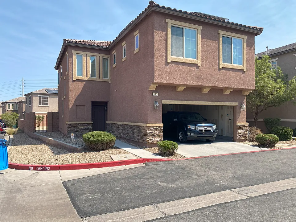 616 Taliput Palm Pl