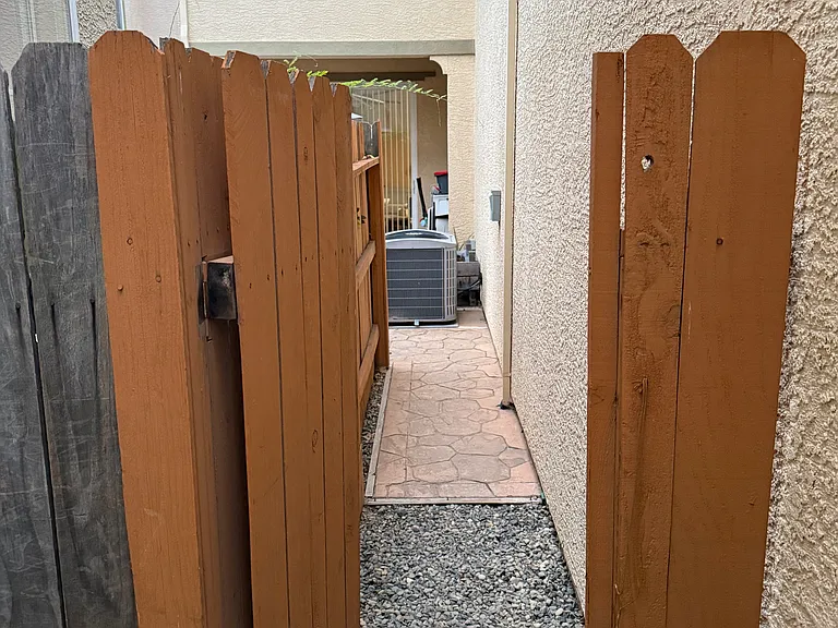 5004 Ocean Ln — Photo 32