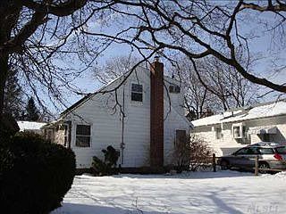 2nd image of 526 Terrace Ave