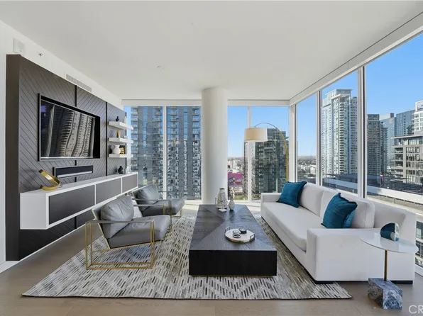 1050 S Grand Ave, Los Angeles, CA