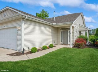 116 Summertree Dr, Porter, IN 46304