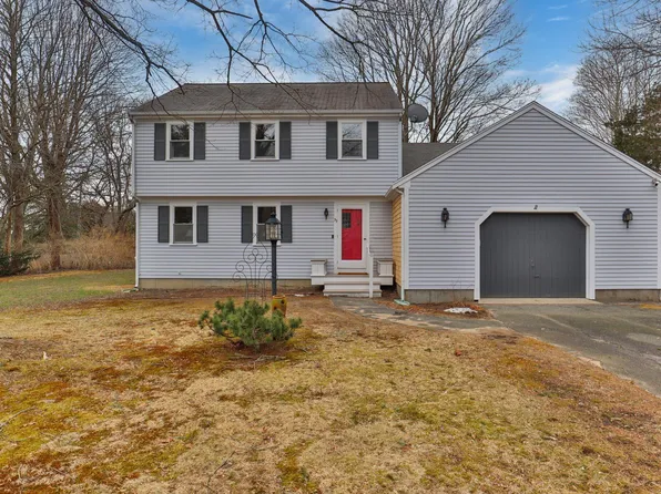 33 Dove Cottage Road, Falmouth, MA 02540