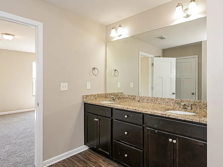 6107 Ruth St SW — Photo 11