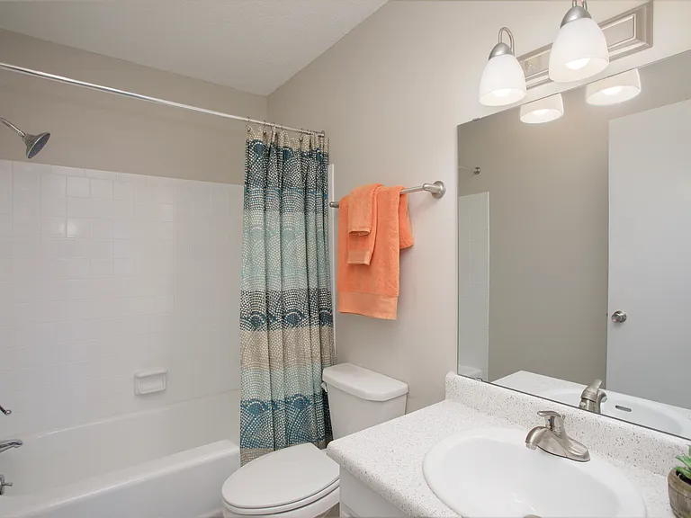 En-Suite Bathroom