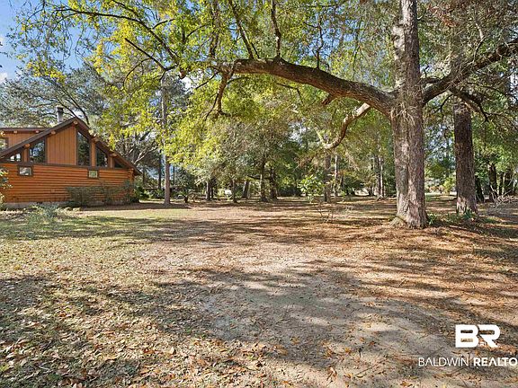 4th image of 11236 Wren Ave