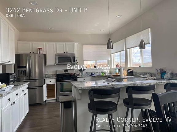 3rd image of 3242 Bentgrass Dr Unit B