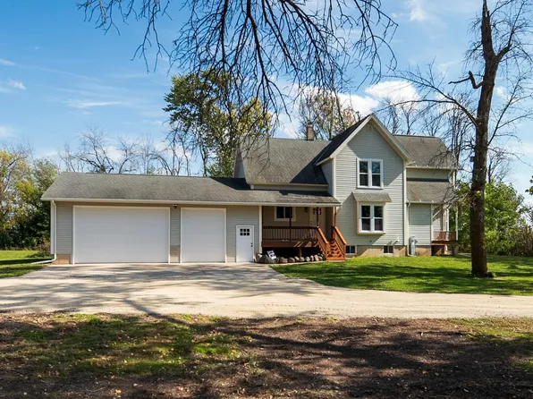 W1898 Cottonville Ct, Berlin, WI 54923